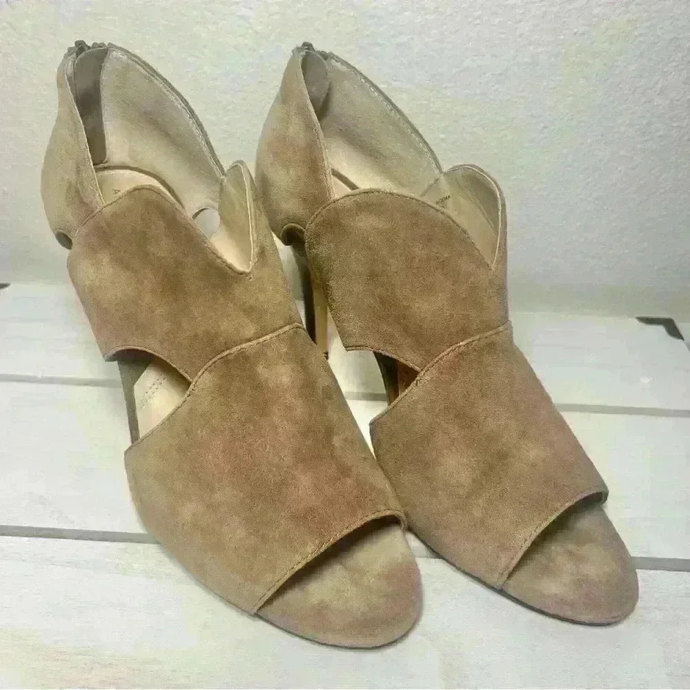 Adrienne Vittadini Tan Suede Gerlinda Open Toe Cutout Heels Size 8 M
